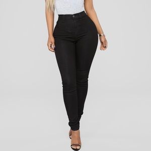 High waisted Black Jeans